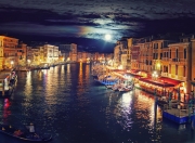 雷火电竞合作-血战七场终登顶，勇士用三分雨浇灭雷霆最后希望