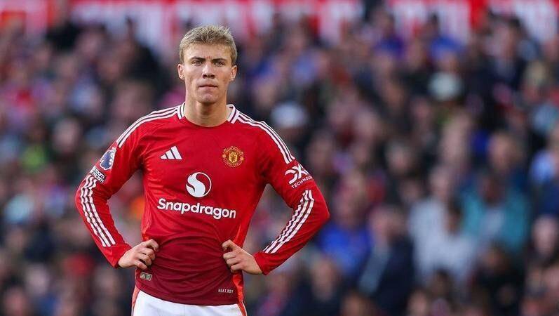 利物浦险胜曼联，德布劳内梅开二度欧联杯的简单介绍