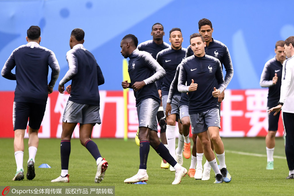 法国队碾压中国队，黄鸭组合统治全场